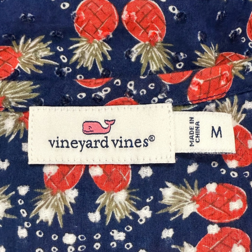 Vineyard Vines Med Pineapple Swiss Dot Blue Short Sleeve Cotton Top - Picture 9 of 11